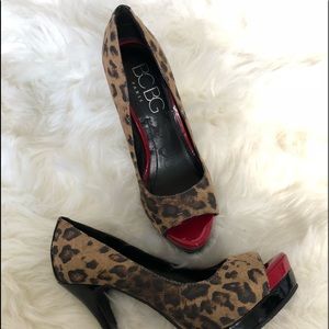 BCBG Paris Peep Toe leopard print heels